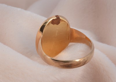 Lot 45 - An 18th Century hardstone carved cameo ring