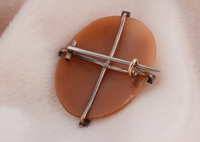 Lot 89 - A 19th Century shell carved cameo brooch