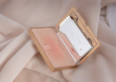 Lot 119 - An Asprey art deco 9ct gold compact