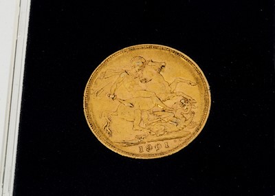Lot 109 - A Victorian full gold sovereign