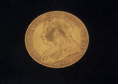 Lot 110 - A Victorian full gold sovereign