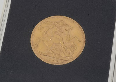 Lot 113 - A George V full gold sovereign