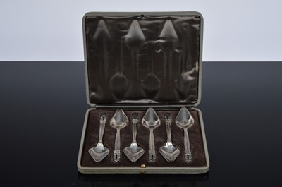 Lot 270 - An Art Deco period cased set of Georg Jensen silver grapefruit spoons