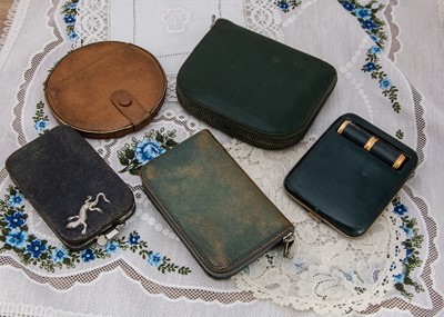 Lot 298 - Continental leather and other skin compacts