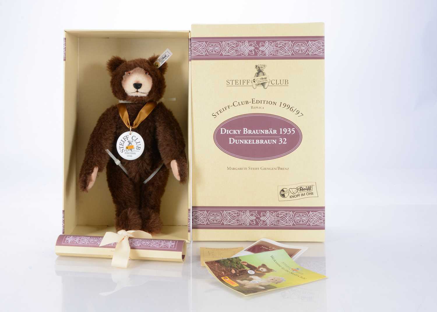 Lot 24 - A Steiff Club Edition replica1935 Dicky brown bear, teddy bear 