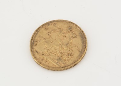 Lot 135 - A Victorian full gold sovereign