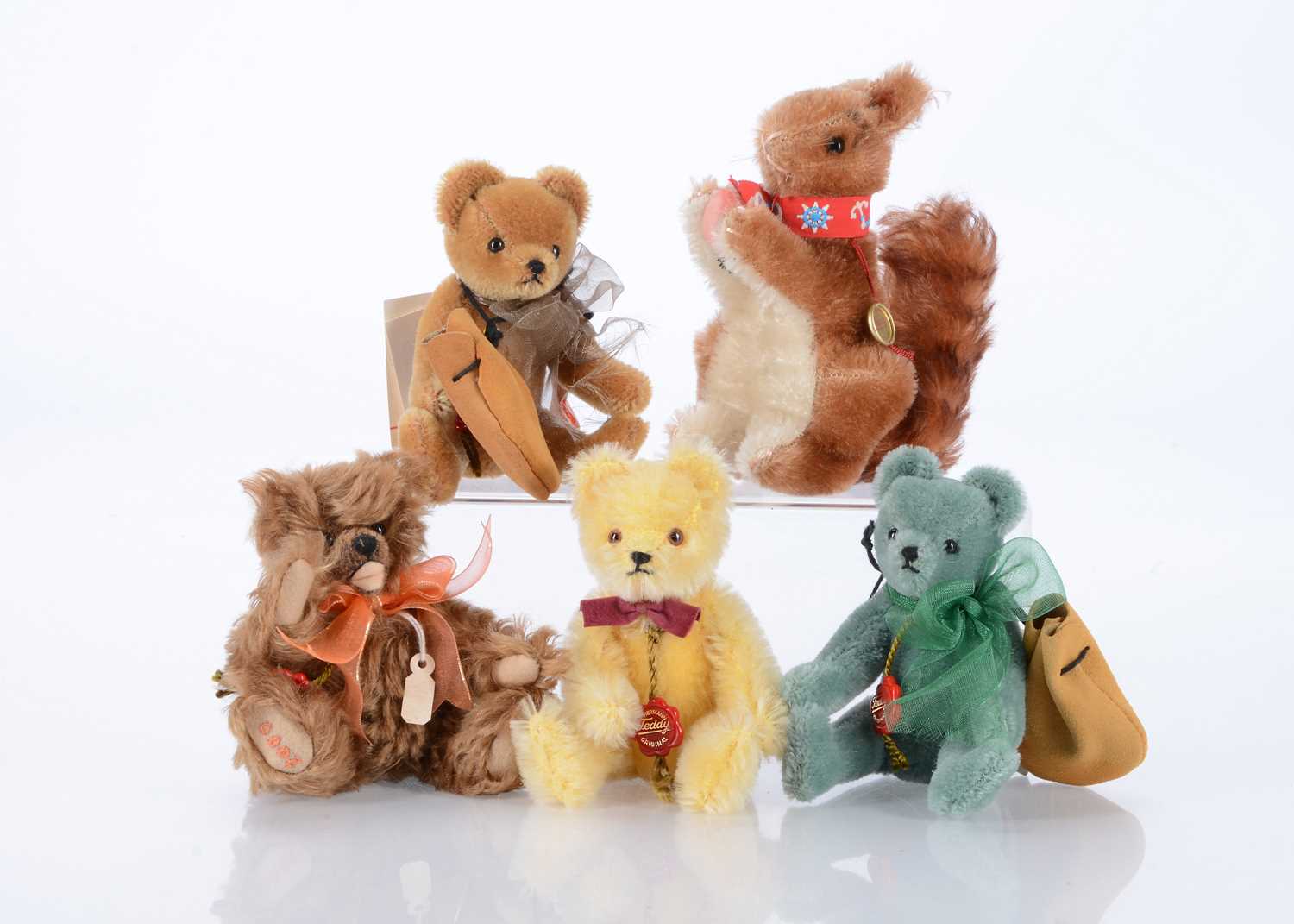 Lot 43 - Five small Hermann teddy bears and soft toys