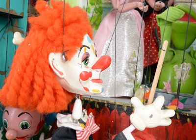 Lot 104 - A Pelham Puppets mechanically driven the Frog Prince theatre shop display