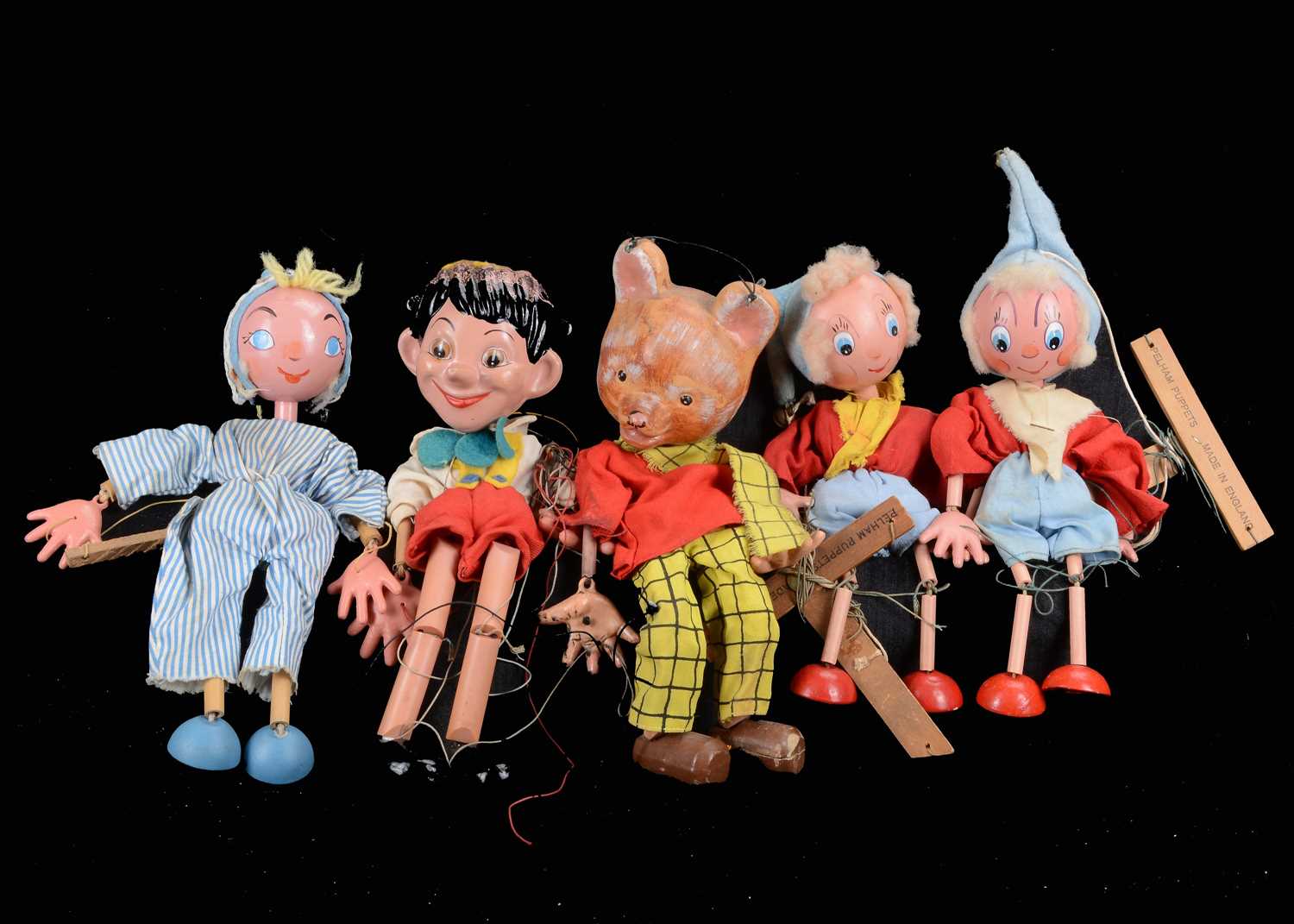 Lot 115 - Five Pelham Puppets children's characters