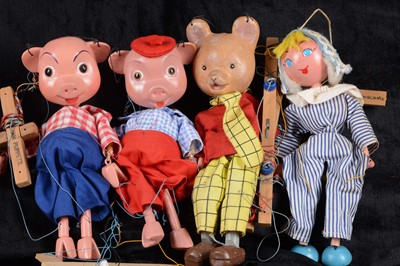 Lot 129 - A 1970s SL Pinky and Perky Pelham Puppets from The Pinky and Perky Show