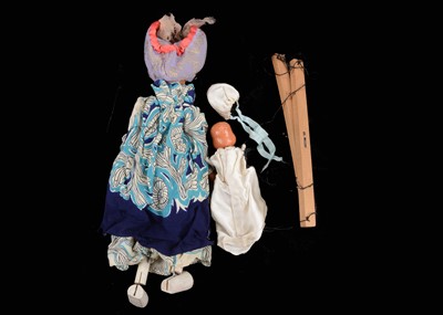 Lot 143 - A rare Pelham Puppet SL Duchess with Baby