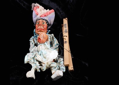 Lot 143 - A rare Pelham Puppet SL Duchess with Baby