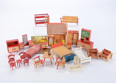 Lot 156 - Interesting post-war Continental dolls’ house furniture
