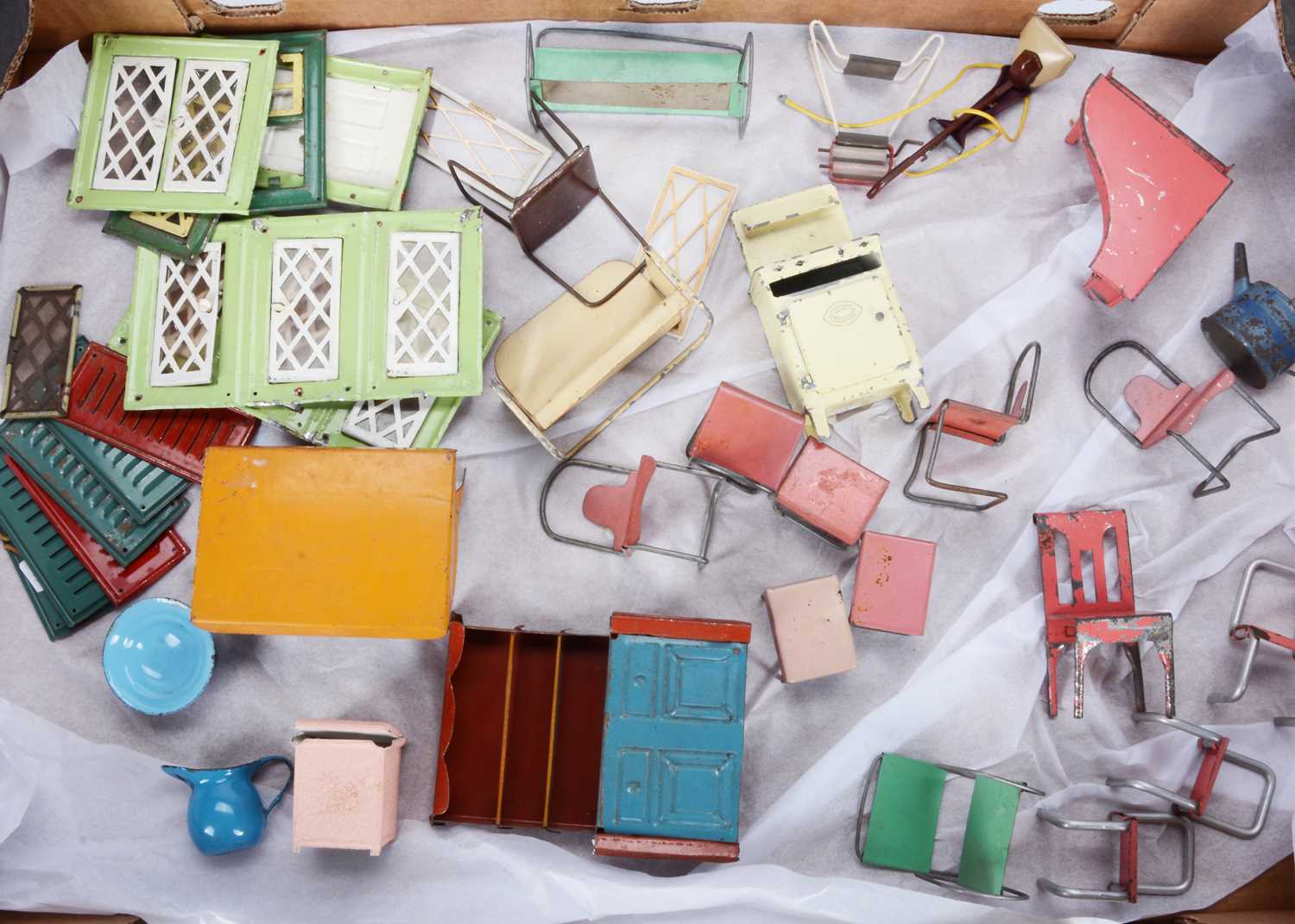 Lot 174 - Post-war metal dolls’ house furniture