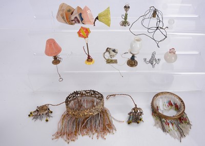 Lot 197 - Dolls’ house lighting