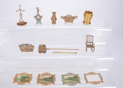 Lot 198 - Dolls’ house metal items