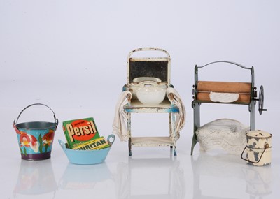 Lot 273 - A larger scale dolls’ house tinplate washstand
