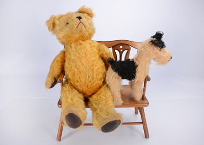 Lot 309 - A 1940s British teddy bear
