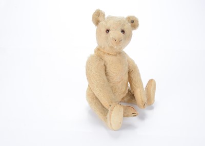 Lot 335 - A 1930s Steiff teddy bear