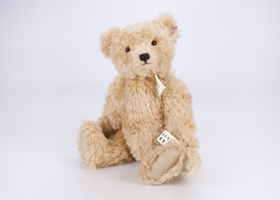 Lot 399 - A Steiff limited edition Lost and Found teddy bear