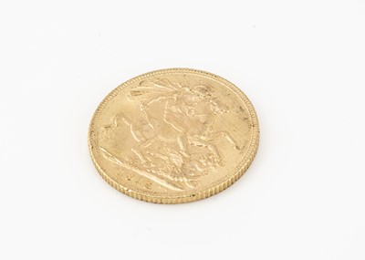 Lot 173 - A George V full Gold sovereign