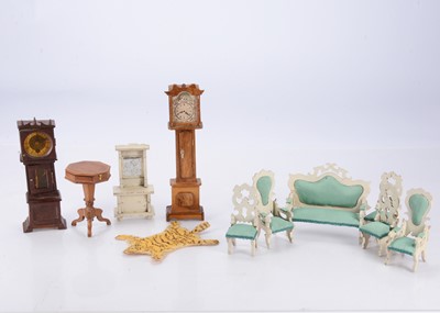 Lot 449 - Larger scale dolls’ house furniture