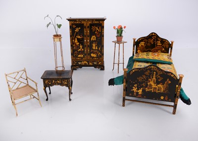 Lot 453 - Fine dolls’ house miniaturist chinoiserie furniture