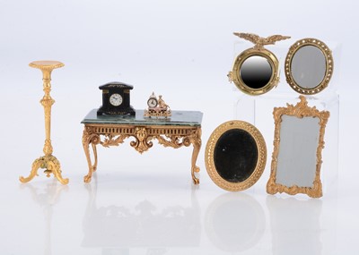 Lot 457 - A fine dolls’ house miniaturist marble and ormolu table