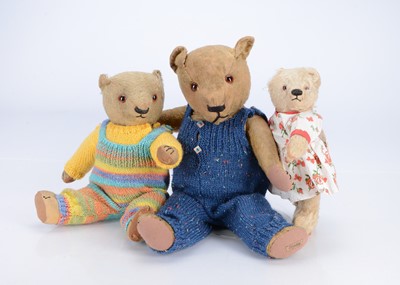 Lot 525 - Three Chad Valley teddy bears