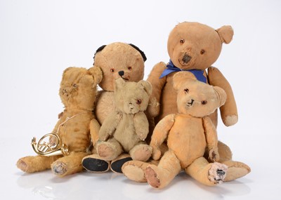 Lot 548 - Five post-war worn teddy bears