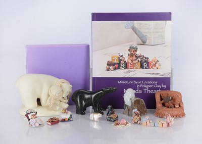 Lot 556 - A selection of teddy bear ornaments