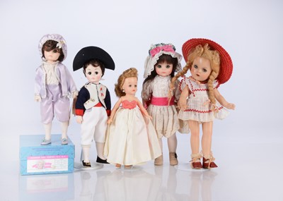 Lot 610 - Five American dolls