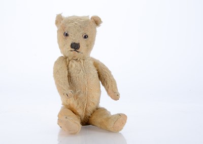 Lot 622 - A 1930s Chiltern type teddy bear