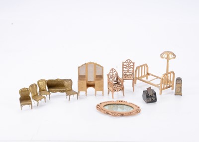 Lot 661 - Dolls’ house furniture from the Margaret Towner collection