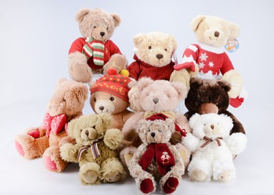 Lot 681 - A selection of Harrods teddy bears