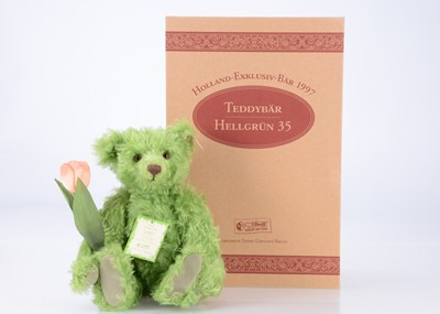 Lot 686 - A Steiff limited edition 1997 Holland Bear, teddy bear
