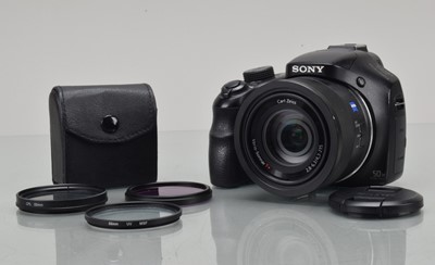 Lot 3 - A Sont Cyber Shot DSC-HX400V Digital Camera
