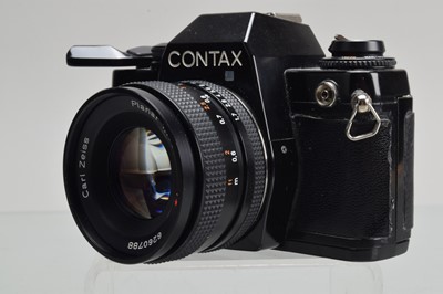 Lot 42 - A Contax 139 Quartz SLR Camera