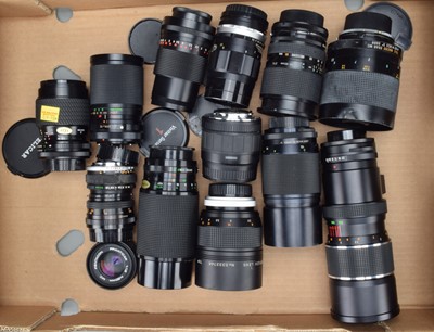 Lot 92 - A Tray of Prime and Zoom Lenses