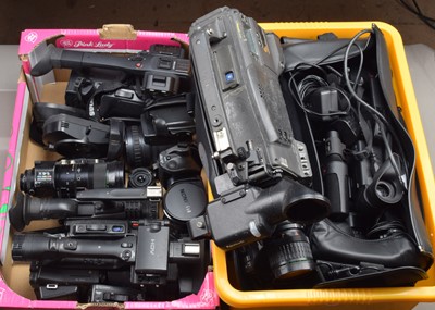 Lot 93 - A Group of HDV Cameras, Lenses and Video Cameras