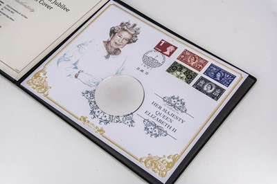 Lot 212 - A Harrington & Byrne Queen Elizabeth platinum jubilee silver 5 ounce coin cover