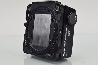 Lot 165 - A Mamiya RZ67 Professional II 120 Roll Film Back.