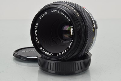 Lot 180 - An Olympus OM Zuiko Auto Macro 50mm f/3.5 Lens
