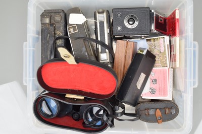 Lot 249 - A Mixed Group of Cameras