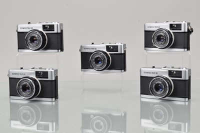Lot 326 - Five Olympus Trip 35 Compact Cameras