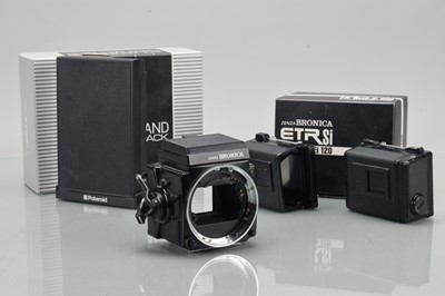 Lot 374 - Zenza Bronica Accessories