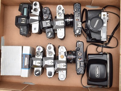 Lot 385 - A Tray of Yashica 35mm Lenses