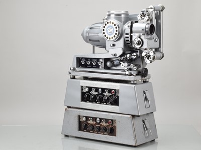 Lot 441 - A Heurtier Universal Tri Gauge 8mm 9.5mm & 16mm Projector