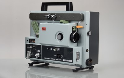 Lot 471 - An Elmo Sound ST-1200 Super 8 Cine Projector