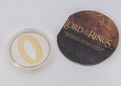 Lot 260 - A 2003 New Zealand 'Lord of the Rings' Silver Proof £1